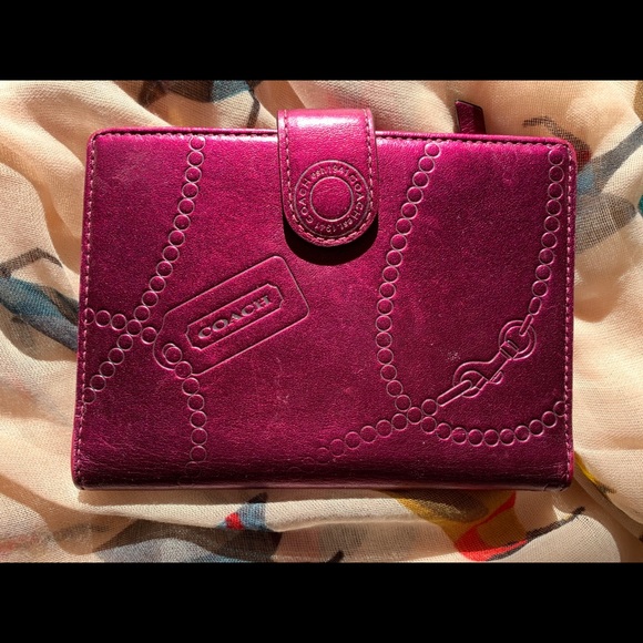 Coach Wallets - Picture 4 of 10